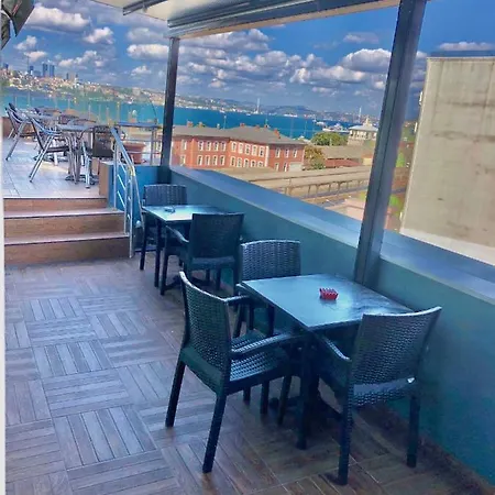 Hurriyet ホテル 3*